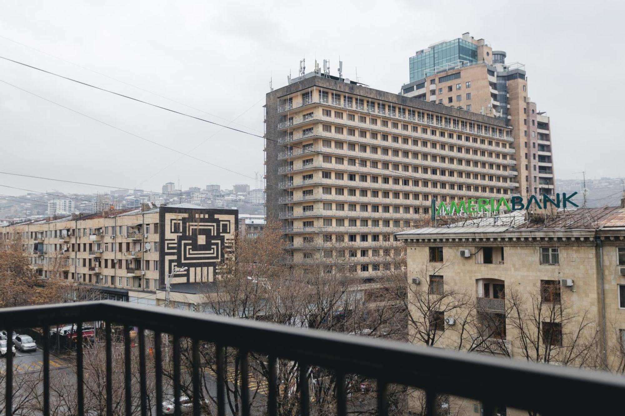 1Br Urban Oasis Balcony Easy Check-In Keygo 53 Apartment Yerevan Exterior photo